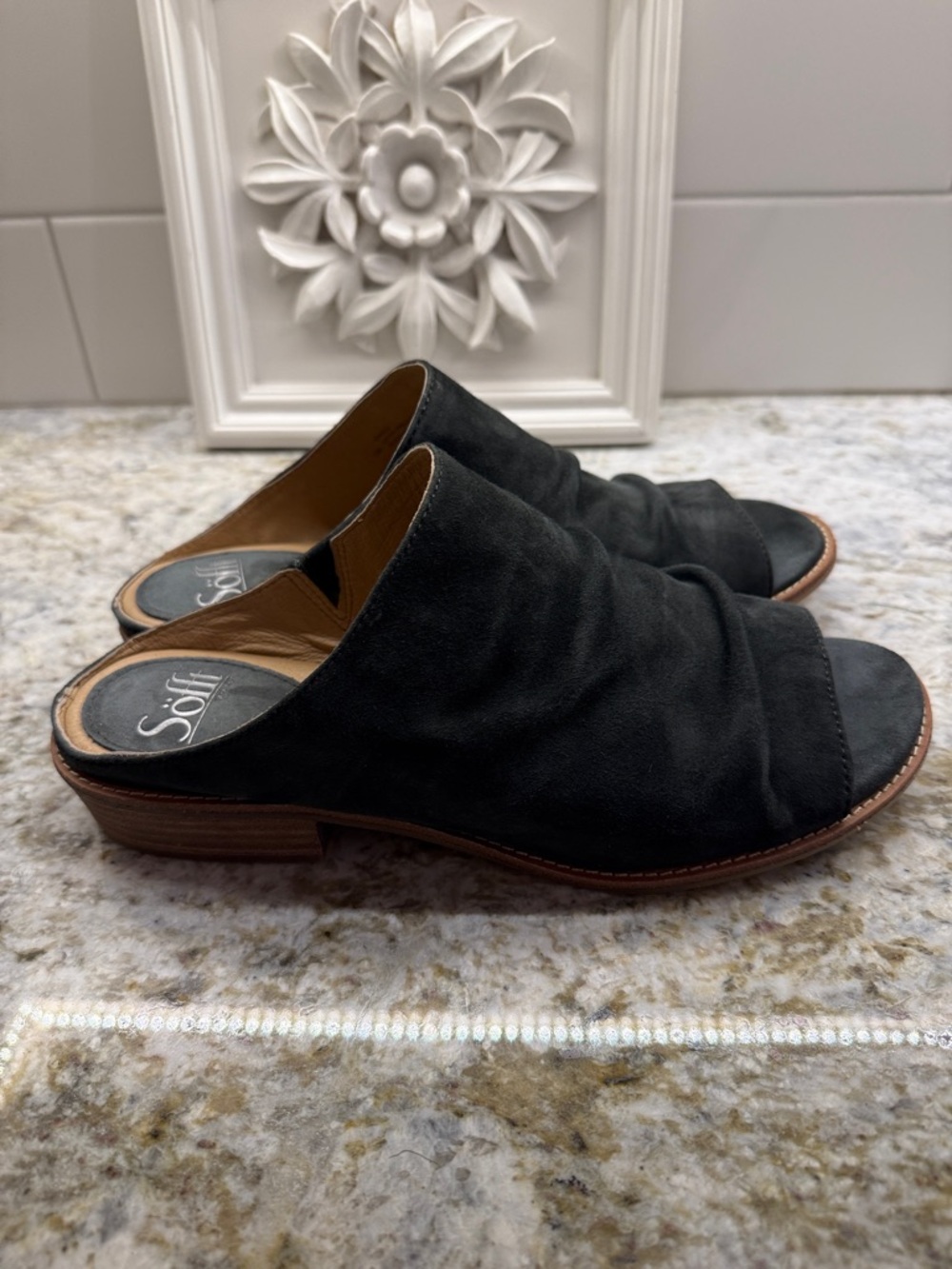 Söfft Dark Green Netta Suede Slides - Picture 4 of 6